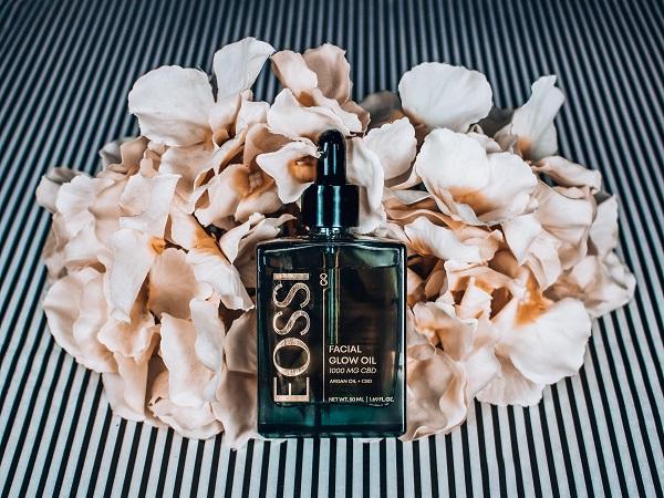 Eossi Beauty Facial Glow 8-CBD products-CBDToday